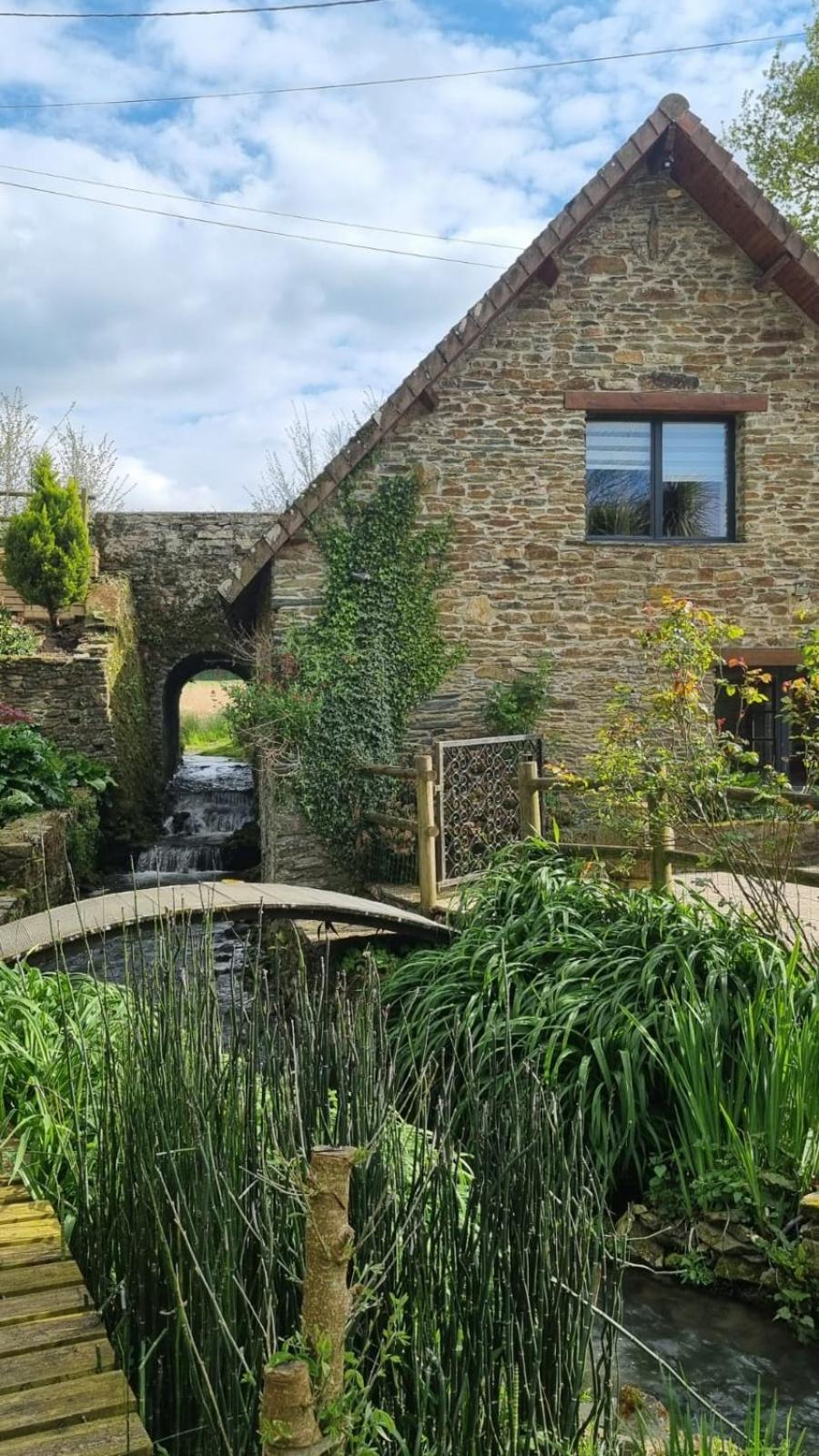 Willa Ancien Moulin Pres D'Un Ruisseau Sallen Zewnętrze zdjęcie