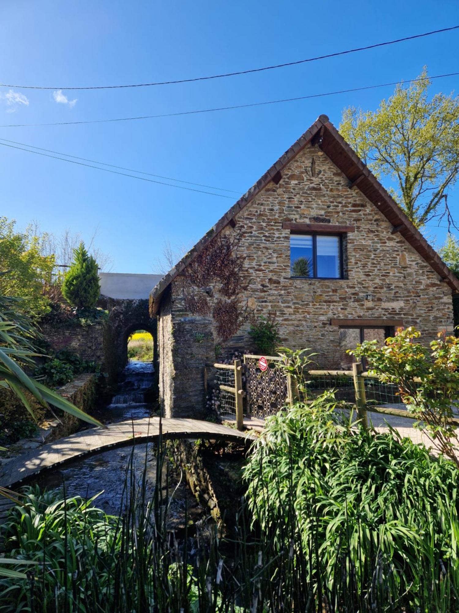 Willa Ancien Moulin Pres D'Un Ruisseau Sallen Zewnętrze zdjęcie